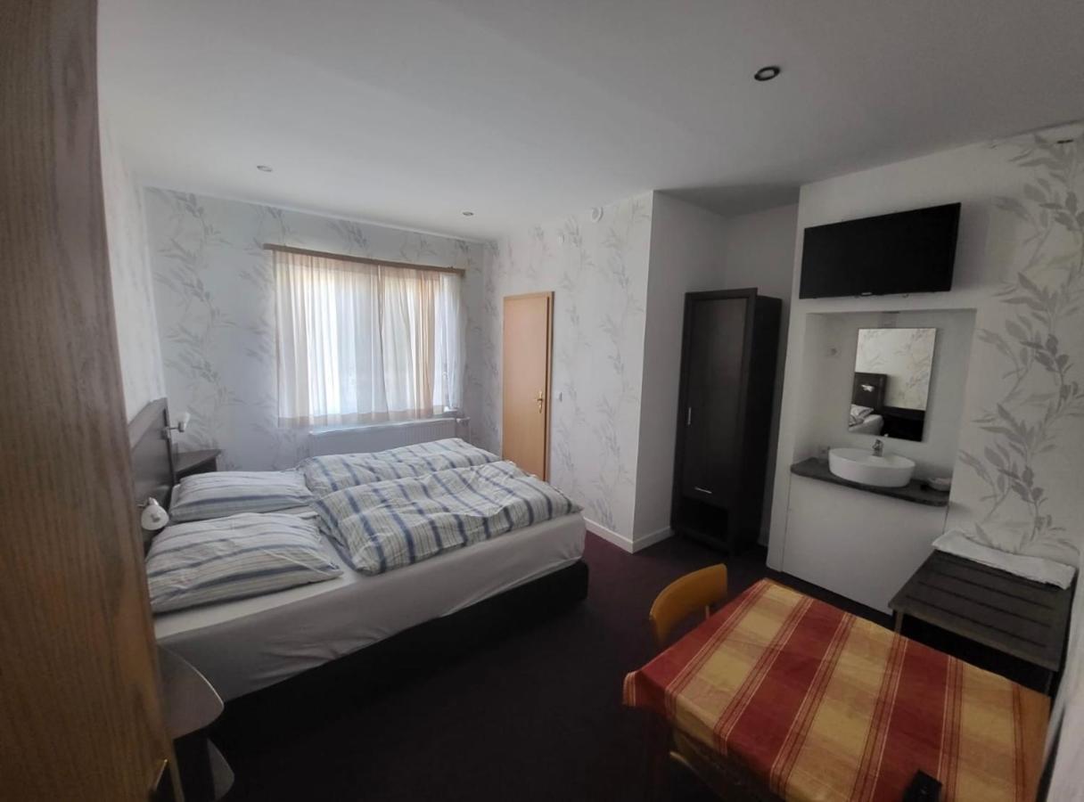 Hotel Zum Ritter Staufenberg  Экстерьер фото